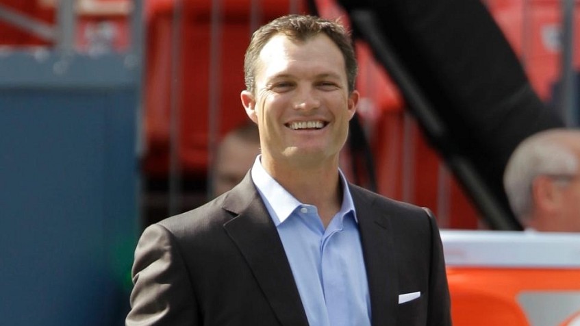 49ers make surprising hire of John Lynch as new GM