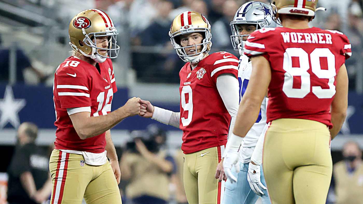 Robbie Gould San Francisco 49ers Unsigned 2021 NFC Divisional Playoffs  Game-Winning Field Goal Photograph