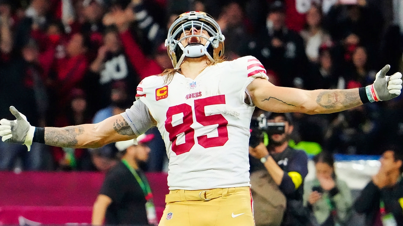 49ers Faithful Cheer on Team's Win in Mexico City