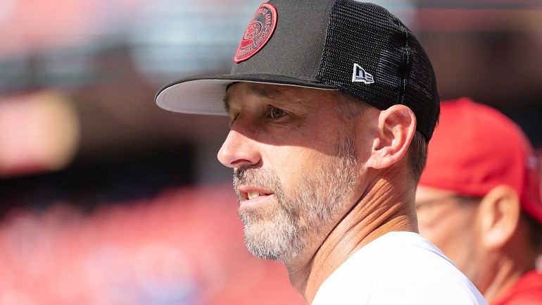 San Francisco 49ers coach Kyle Shanahan upset with hat rules in NFL