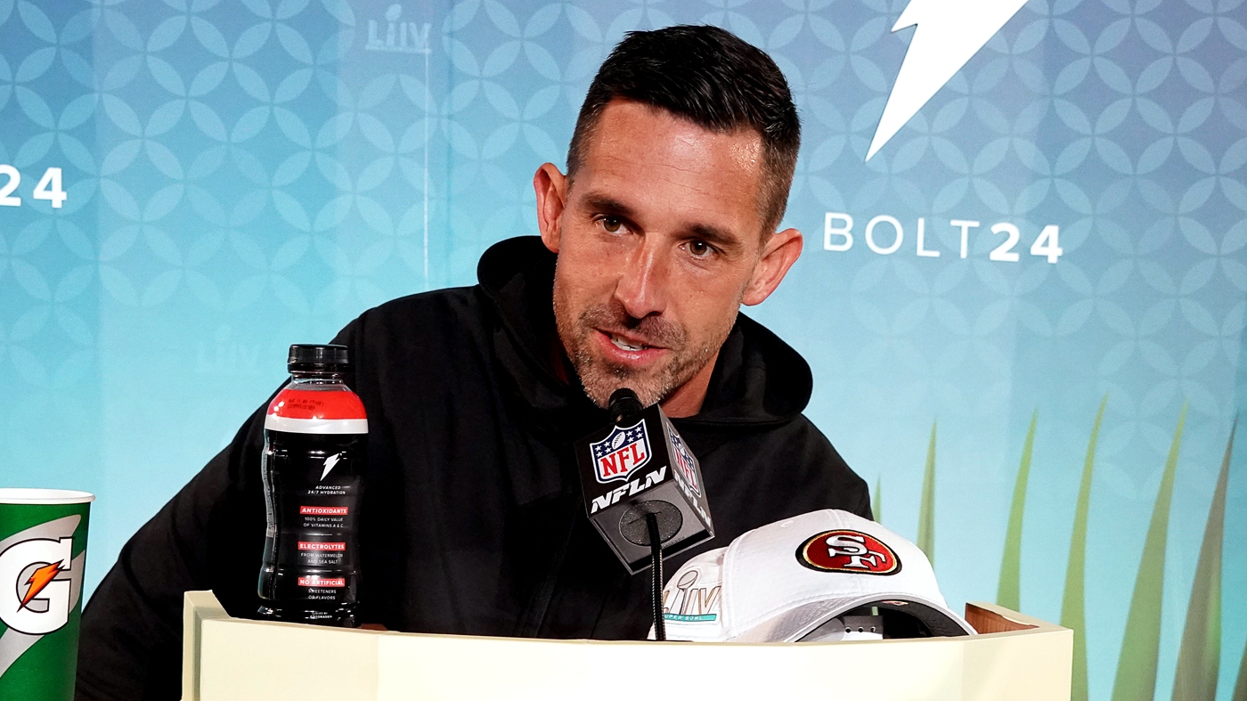 Kyle Shanahan refused to wear the 'marshmallow' outfit during Super Bowl  LIV Opening Night