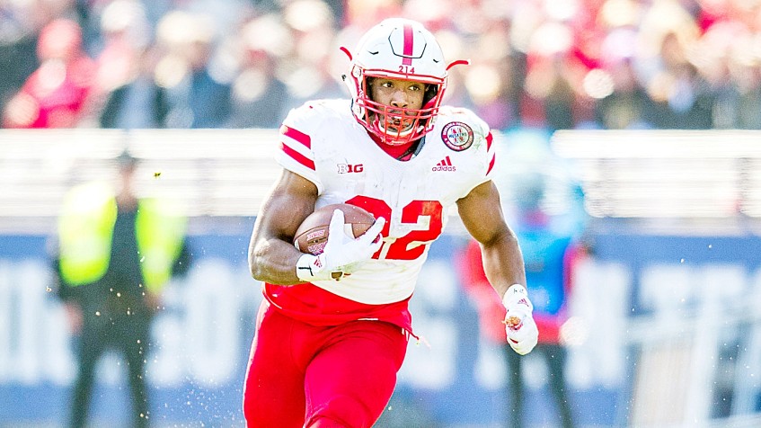 49ers expressing interest in Nebraska RB Devine Ozigbo and LB Dedrick  Young, per report