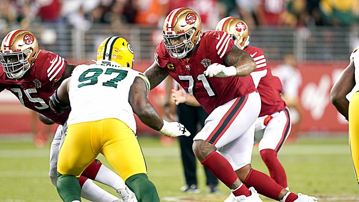 49ers OC Mike McDaniel: Trent Williams in motion is like 'a car is driving  at you'