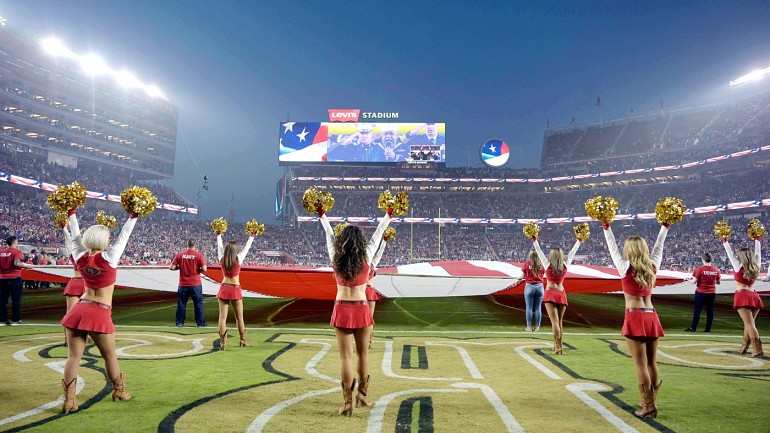 49ers fans TOOK OVER the Rams Stadium and painted it red 