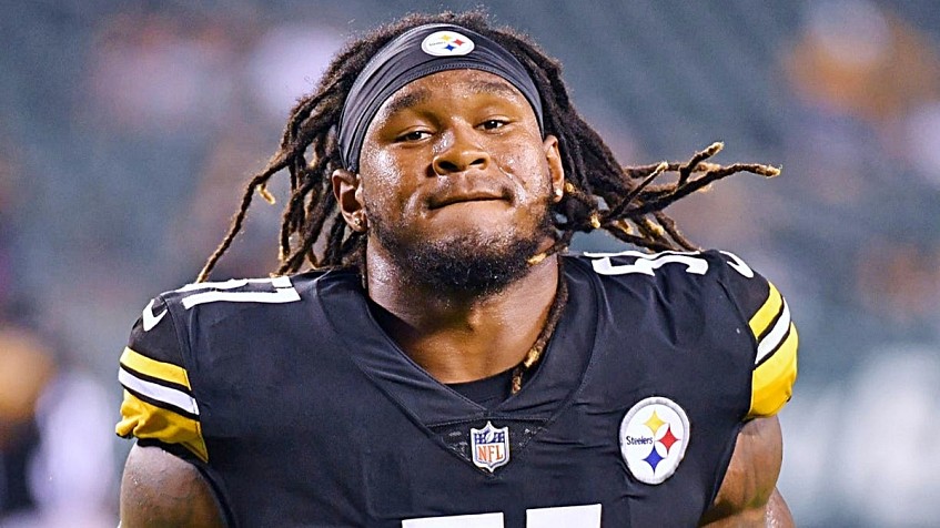 Steelers elevate powerful running back from practice squad