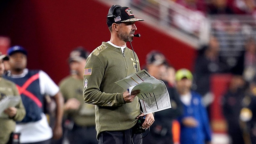 49ers' Kyle Shanahan jokes about running out of hat options for games