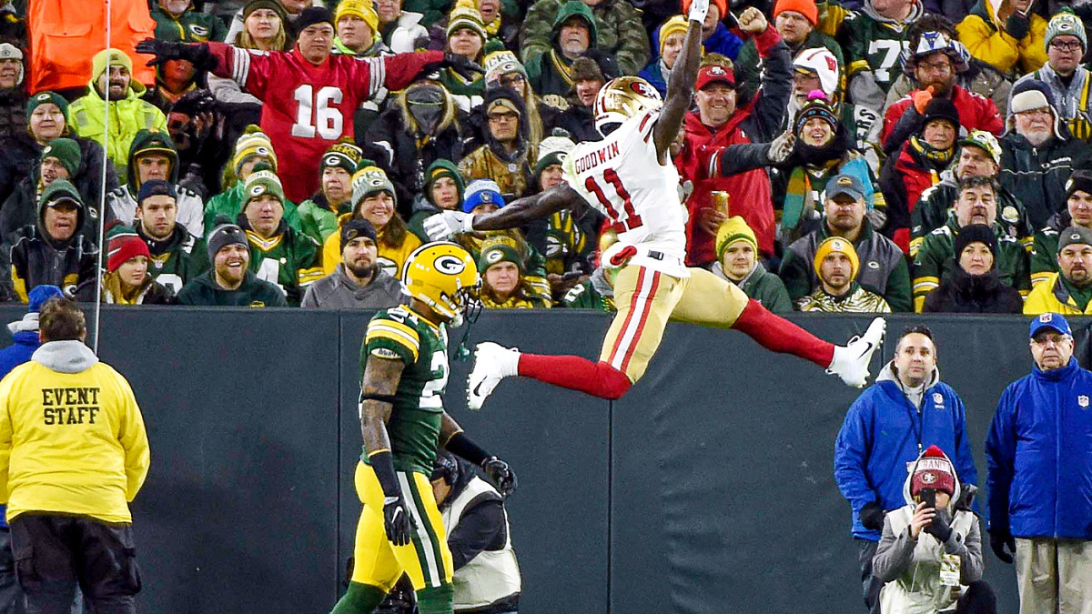 NFL on X: FINAL: @49ers lead from start to finish on MNF