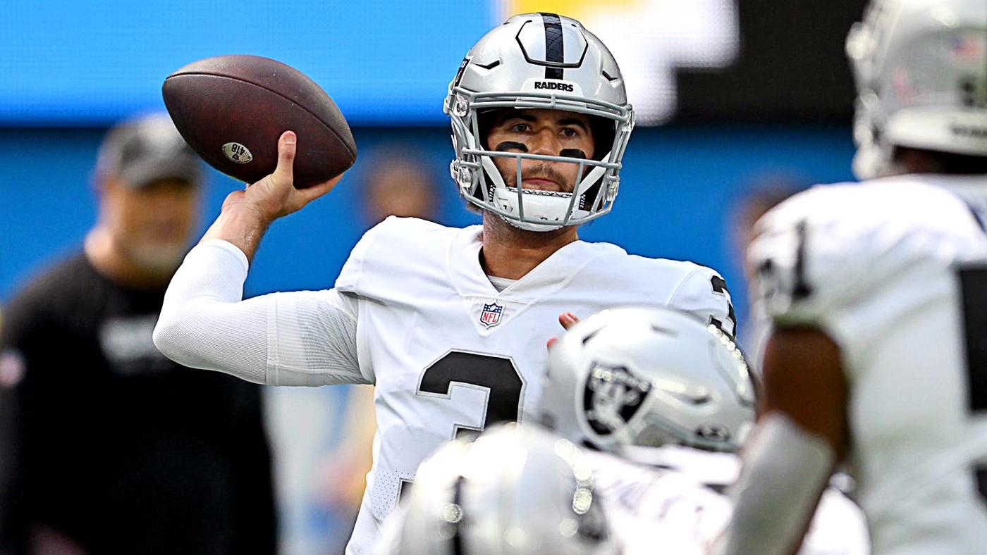 Raiders bench Derek Carr in favor of Jarrett Stidham