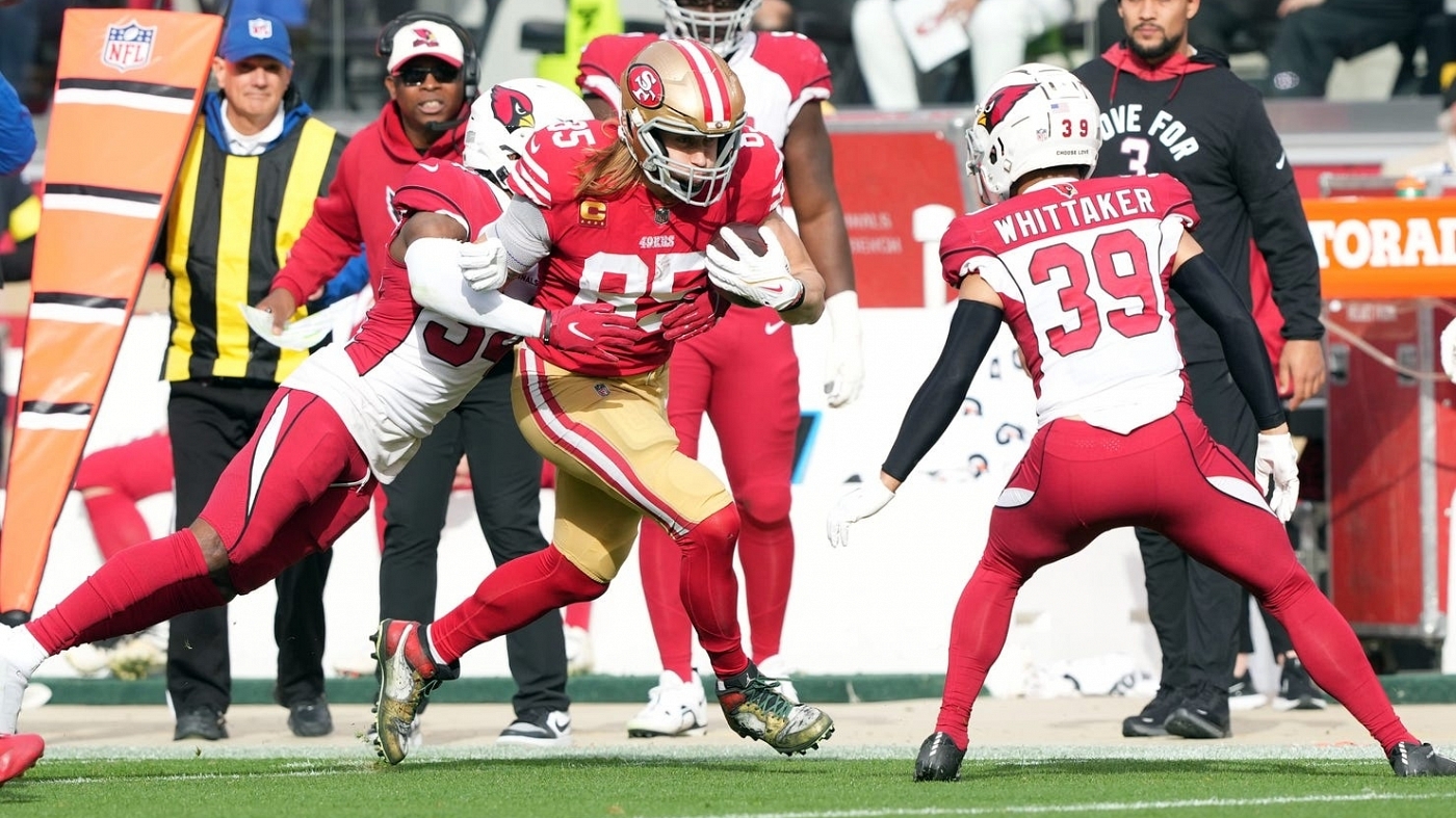 San Francisco 49ers wide receiver Brandon Aiyuk (11) catches a pass during  the first half of an …