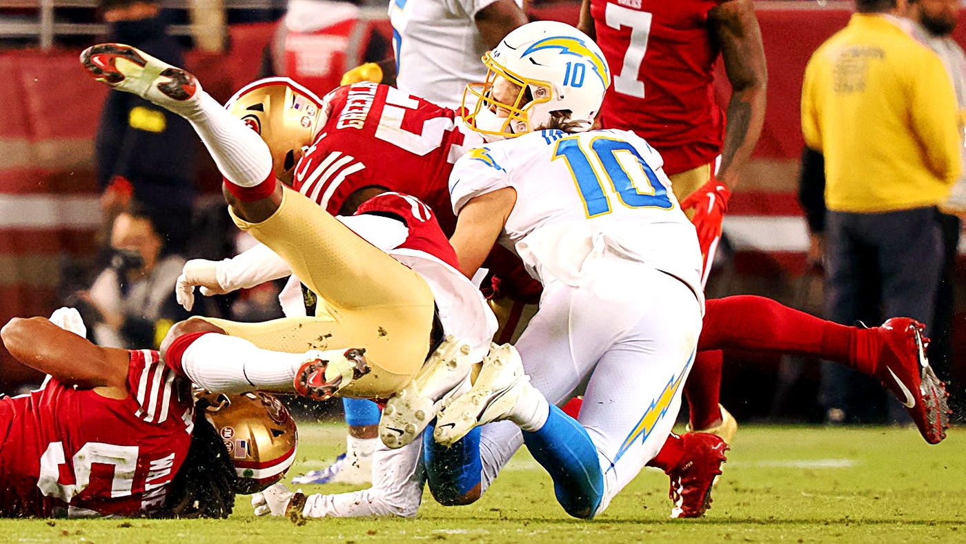 49ers' Greenlaw ejected for helmet-to-helmet hit on Chargers' Herbert