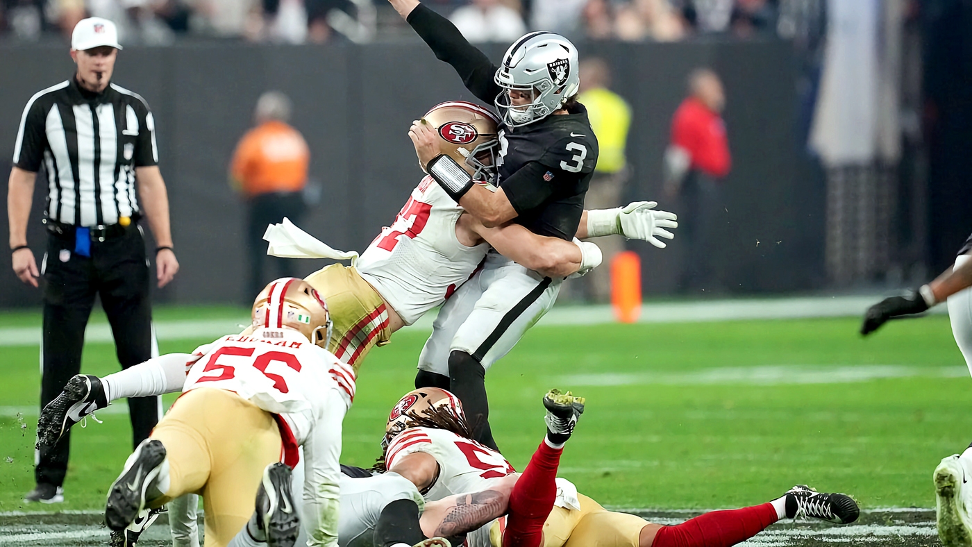 Raiders' Jarrett Stidham impresses in first NFL start with three