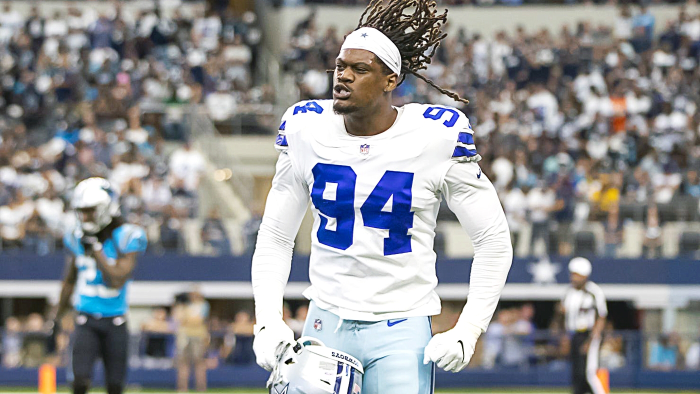 Dallas Cowboys defensive end Randy Gregory (94) rushes during an