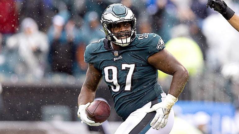 Philadelphia Eagles defensive tackle Javon Hargrave (97) in action