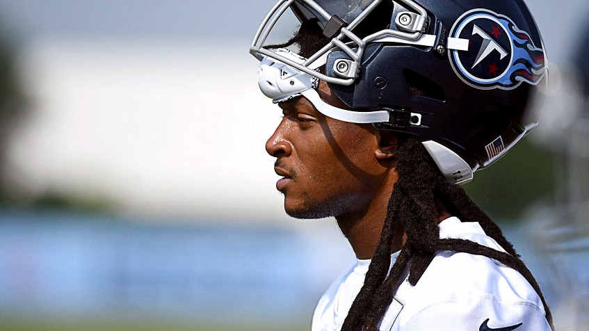 Titans' DeAndre Hopkins Calls Out Cowboys, Giants, 49ers, Lions