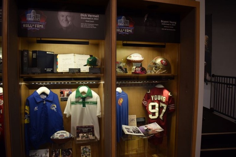 A 49ers-centric look at the Pro Football Hall of Fame