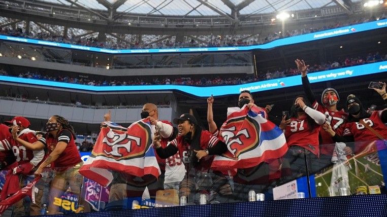 49ers fans make SoFi Stadium their version of Levi's South