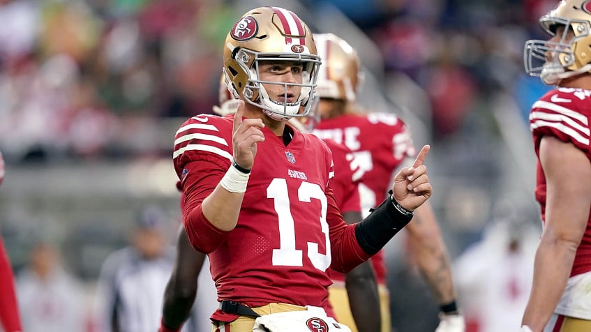 Live updates: Brock Purdy steals spotlight from Tom Brady as 49ers