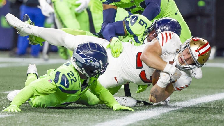 49ers Prepare for 'Monday Night Football' vs. Seahawks