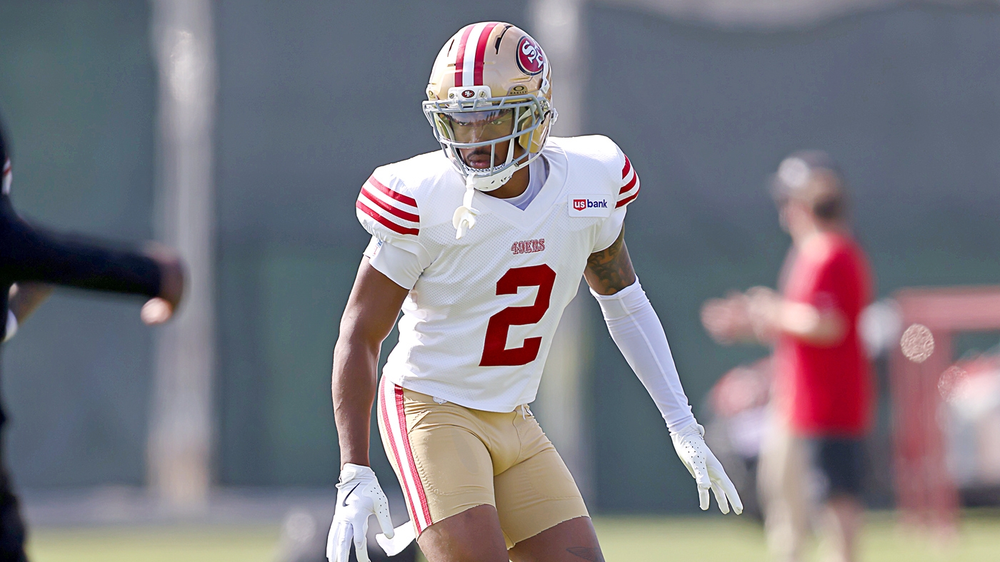 49ers Training Camp Day 9: Defense dominates, Shanahan speaks to reporters, and more quick hits